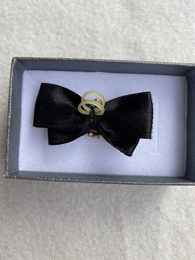 Elegancka czarno-błękitna kokardka na gumce - Image 2