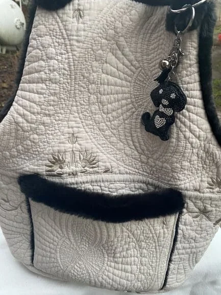 Elegancka torba do noszenia psa z futerkiem